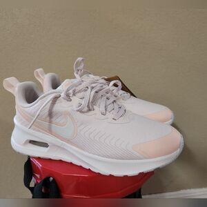 Nike Women's Light Pink Sneakers Air Max Nauxis